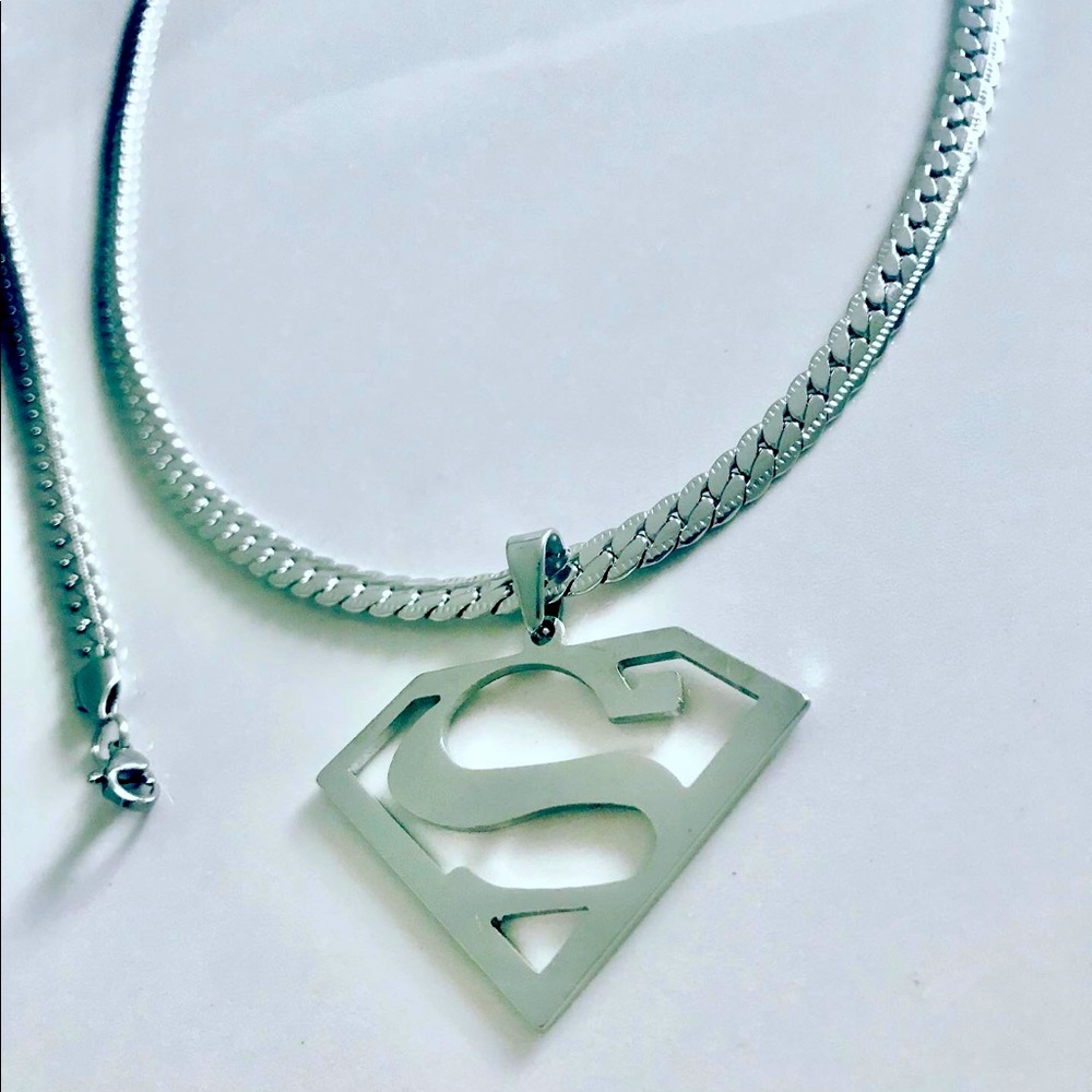 Superman necklace set